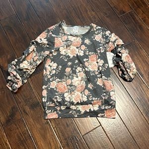 Floral long sleeve pullover